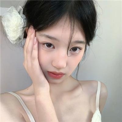 马路对面的房子